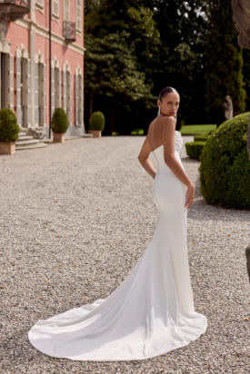 fit-and-flare-wedding-dresses-at-sarah-louise-bridal (19)