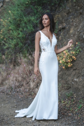 fit-and-flare-wedding-dresses-at-sarah-louise-bridal (20)